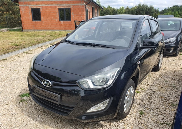 Hyundai i20 cena 18800 przebieg: 80457, rok produkcji 2013 z Opoczno małe 326